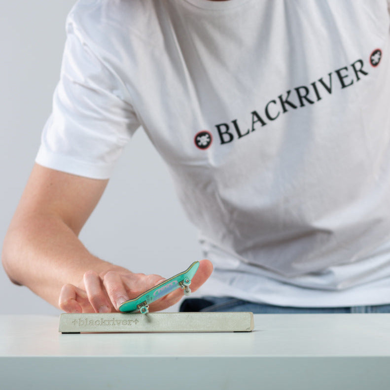 Blackriver Concrete Fingerboard Parking Curb (Block)