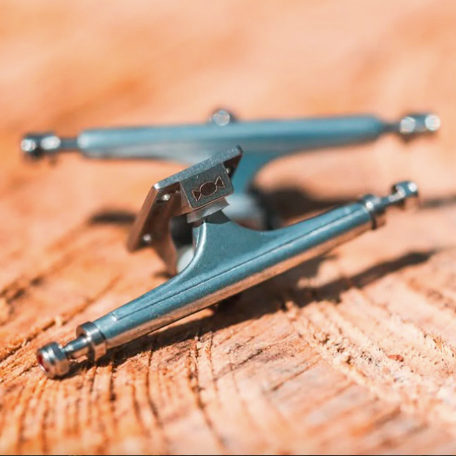 Caramel C4 Fingerboard Trucks 34mm