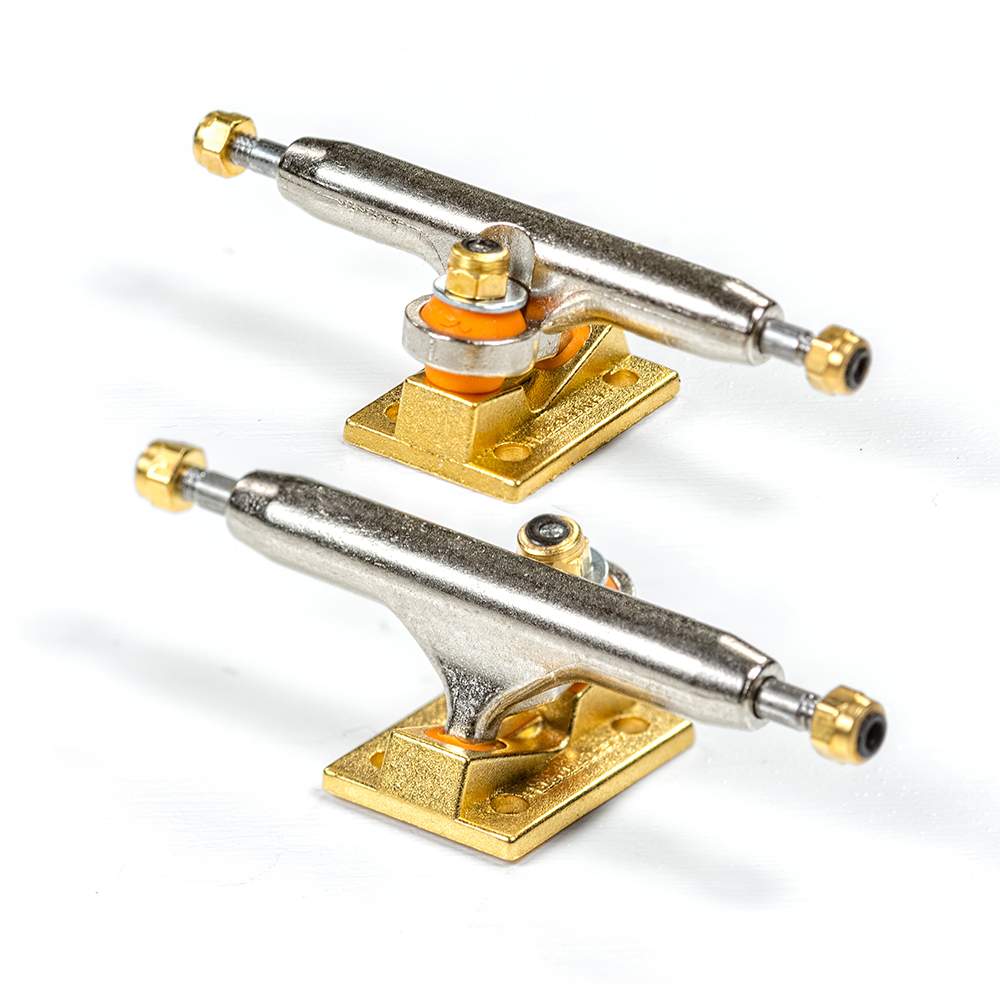 Blackriver Trucks 2.0 WIDE - Silver Gold Baseplates 32mm (no tool)