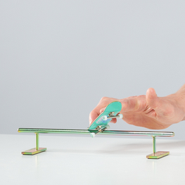 Blackriver Iron-Rail Round Low Silver