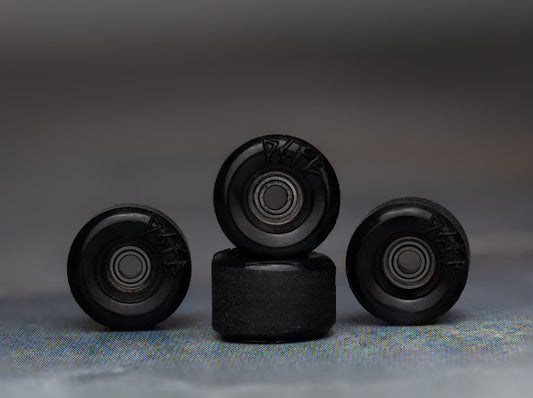 Dudeguy FB Formula Three Wheels - Black 60D