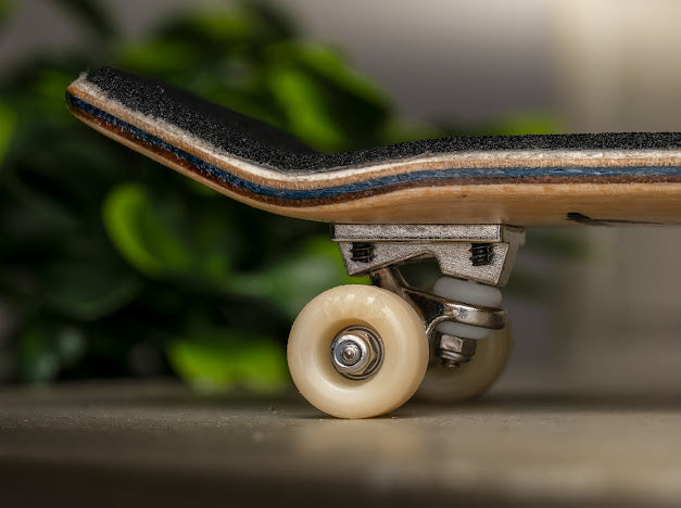 Dudeguy FB Formula Three Wheels - White 60D