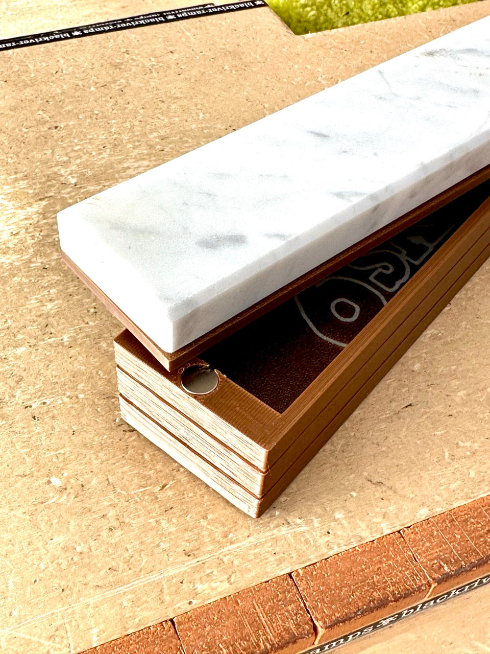 6Skates Deck Box - Marble Top