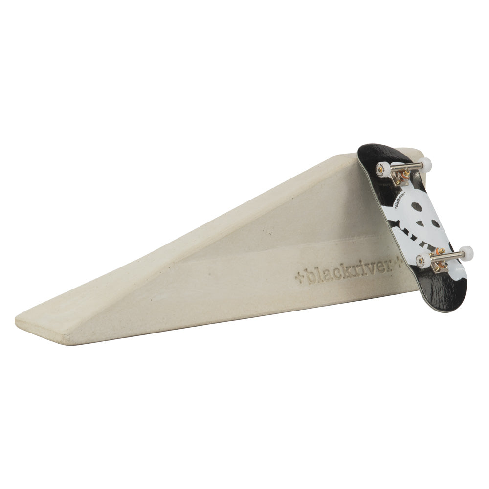 BLEM Blackriver Concrete Fingerboard Low to High Jersey Barrier 6Skates