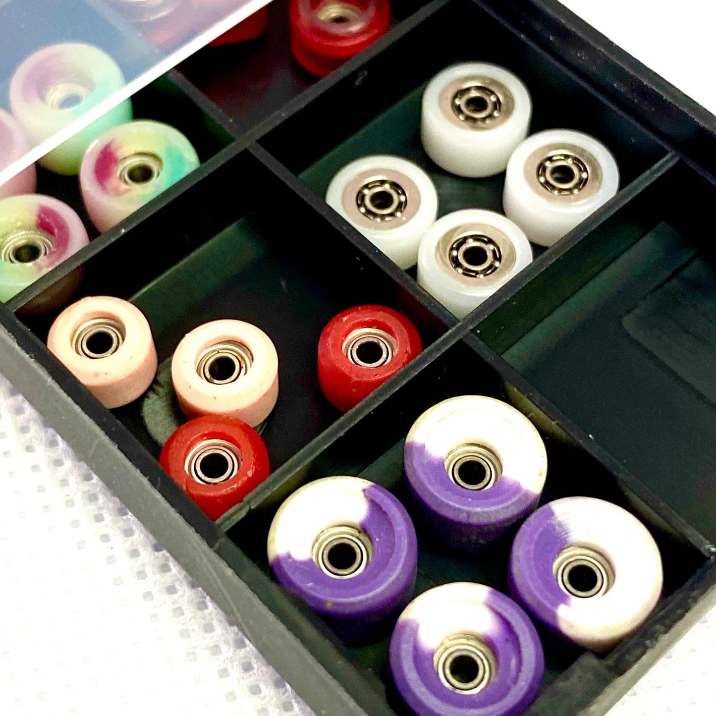 6Skates Fingerboard Parts Box / Wheel Case